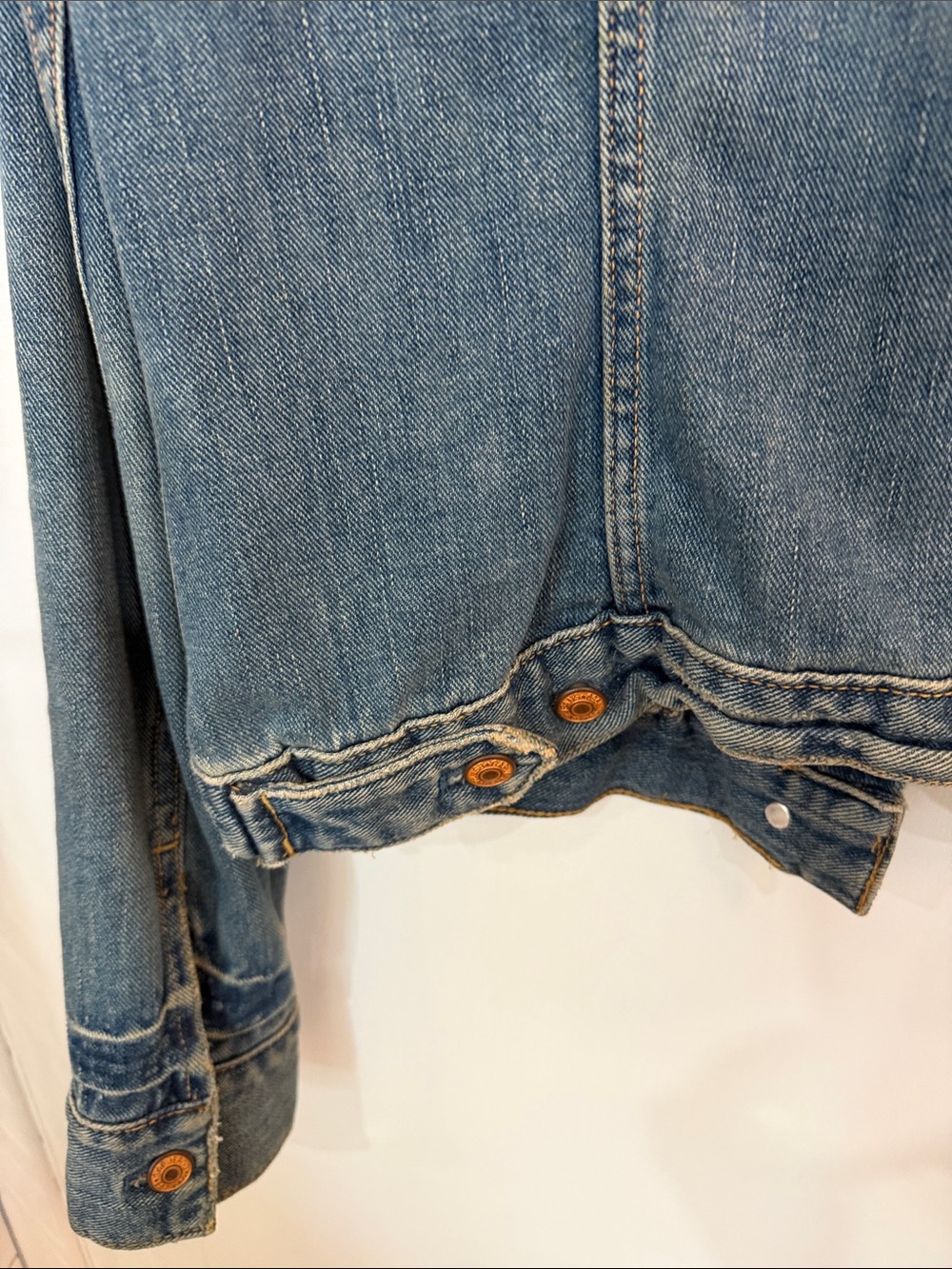 GAP Blue Women's Denim Jacket with Button Front, Vest Pockets/Size M - Picture 8 of 10